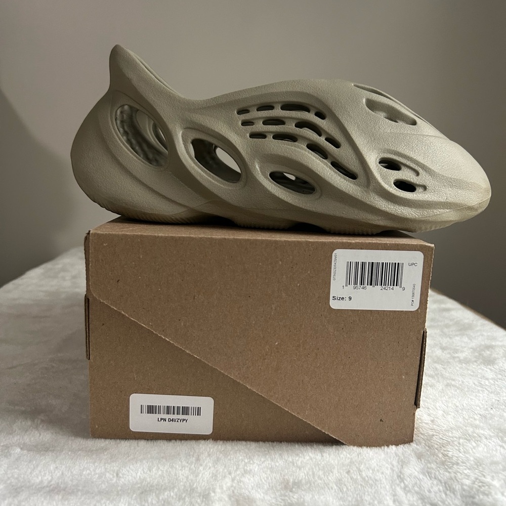 Yeezy Foam Runner